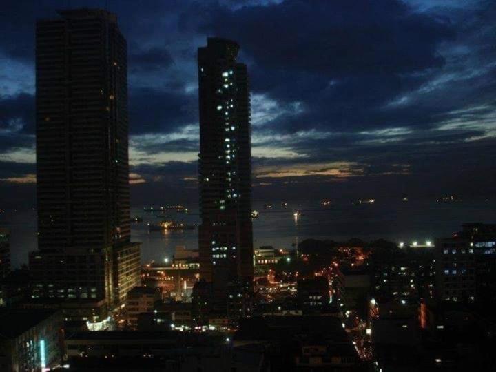 2 Separate Units, 1Br On 23Rd Flr And 3Br Penthouse On 41St Flr In Manila, Near Slec,Us Embassy, Mall And Parks With Excellent View Εξωτερικό φωτογραφία